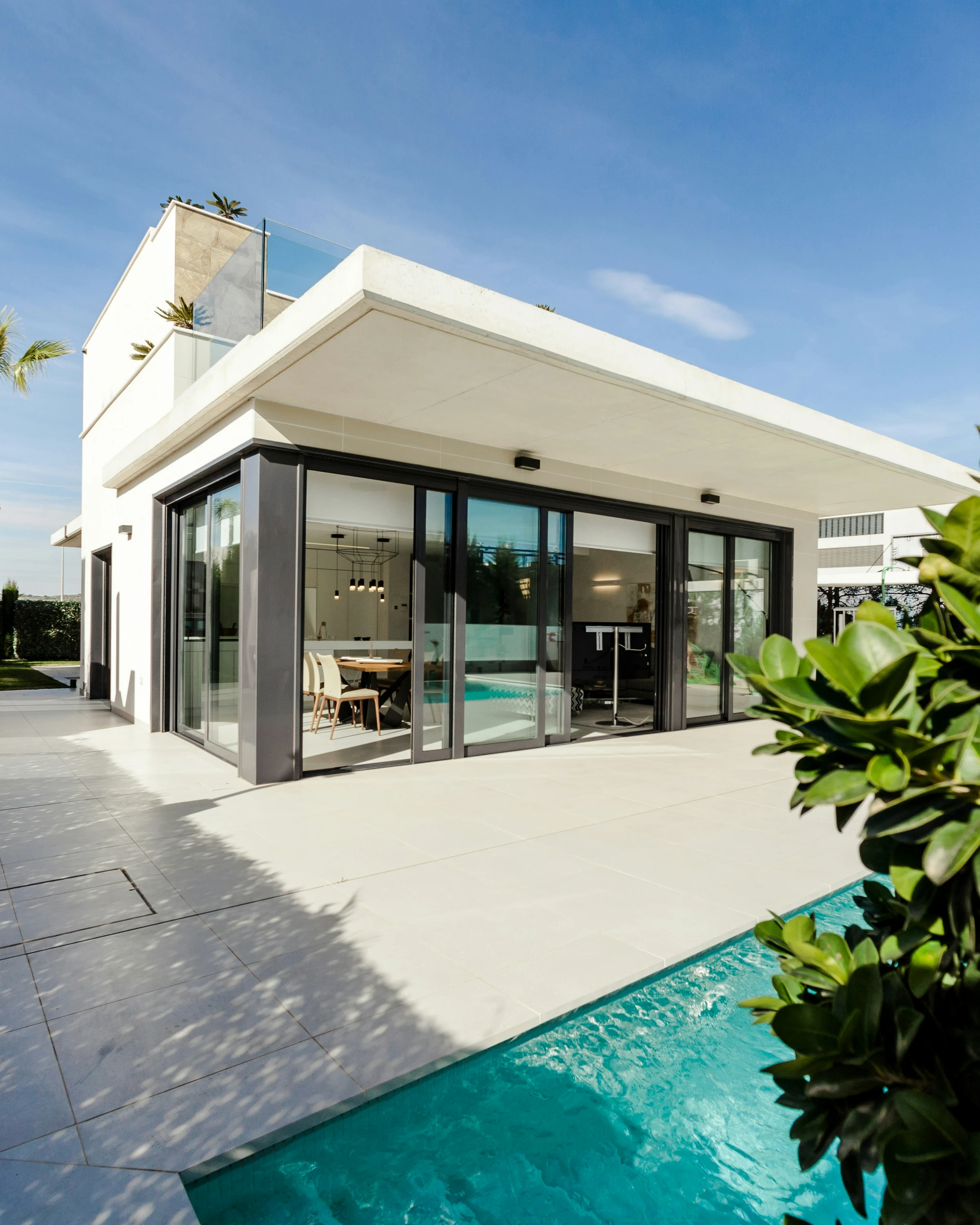 Moderne Villa mit Pool und ruhiger Umgebung